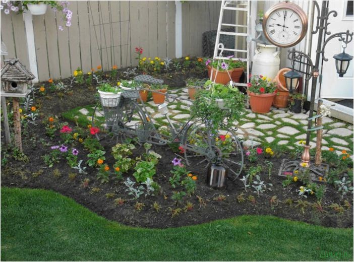 Как украсить сад на даче: идеи с минимальными затратами, примеры оформления, камнями, цветами, подручными материалами