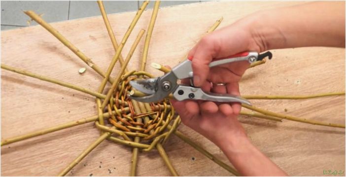Гнездо из веток своими руками: готовые примеры изготовления, пошаговый мастер-класс, применение поделки