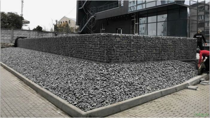 Подпорная стенка: из чего дешево сделать на участке, инструкция, из бетона и камня в ландшафтном дизайне, рекомендации